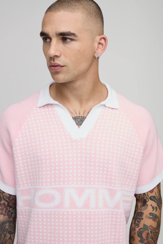 Ontspannen Boxy Varsity Geborduurde Gebreide Polo | Pink | Size Medium