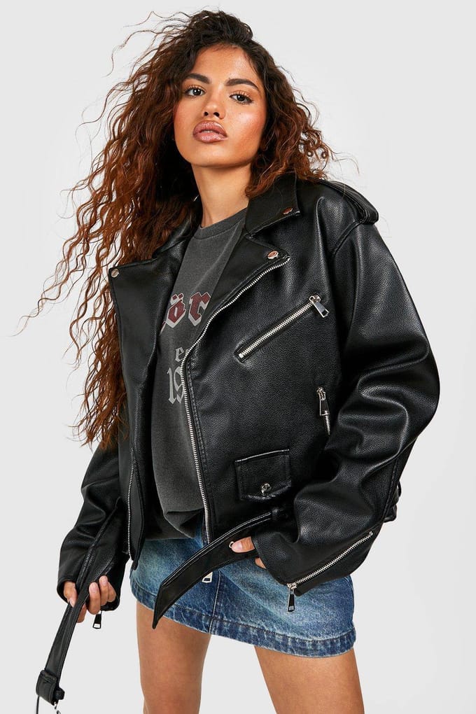 boohoo Dames Petite Kunstleren Oversized Bikerjas | Black | Maat: 6