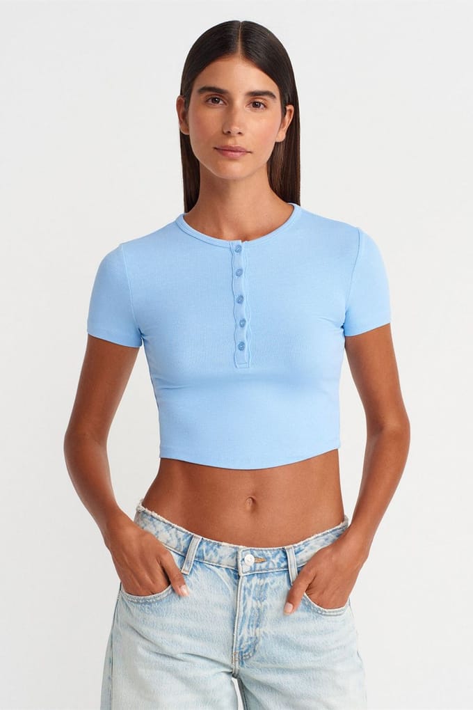 Slim Fit Cropped Blouse Met Knopen