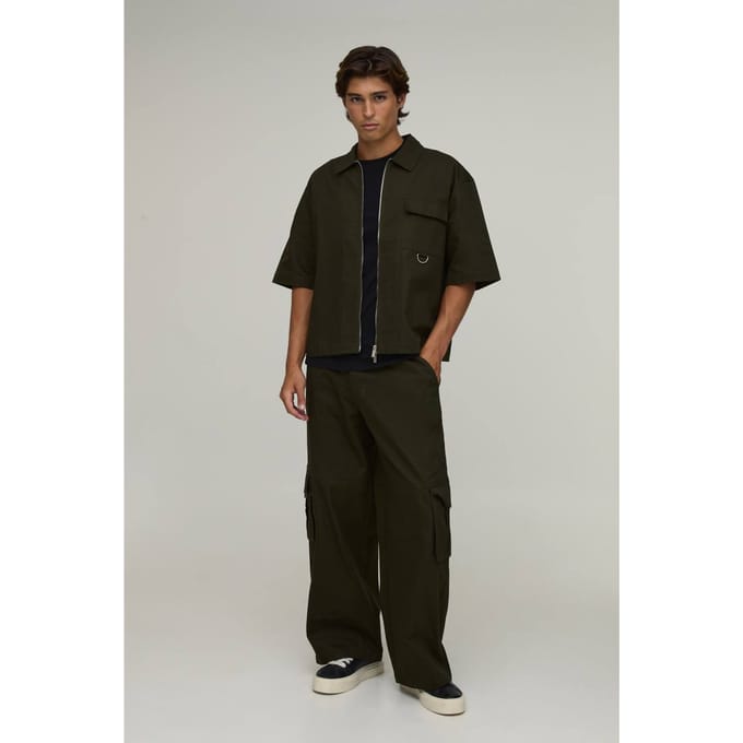 Oversized Overshirt Met Korte Mouwen & Wijde Cargo Broek Set | Khaki | Size Medium