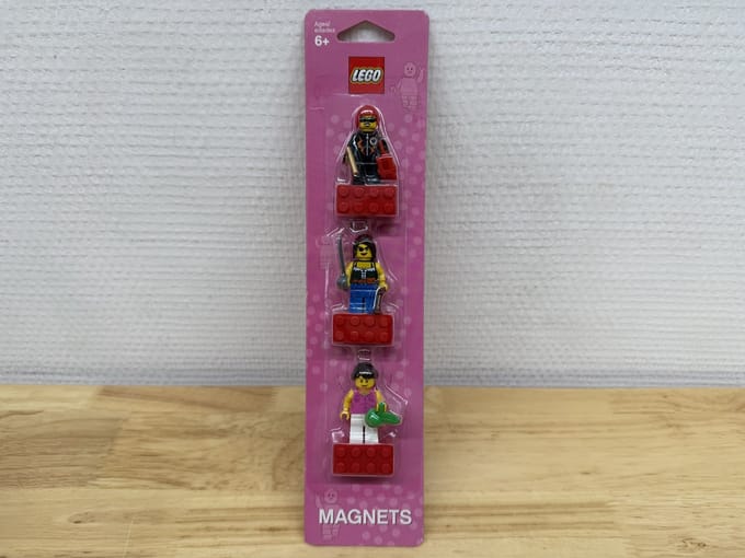 LEGO 852948 Female Minifigure Magnet Set Blister Pack