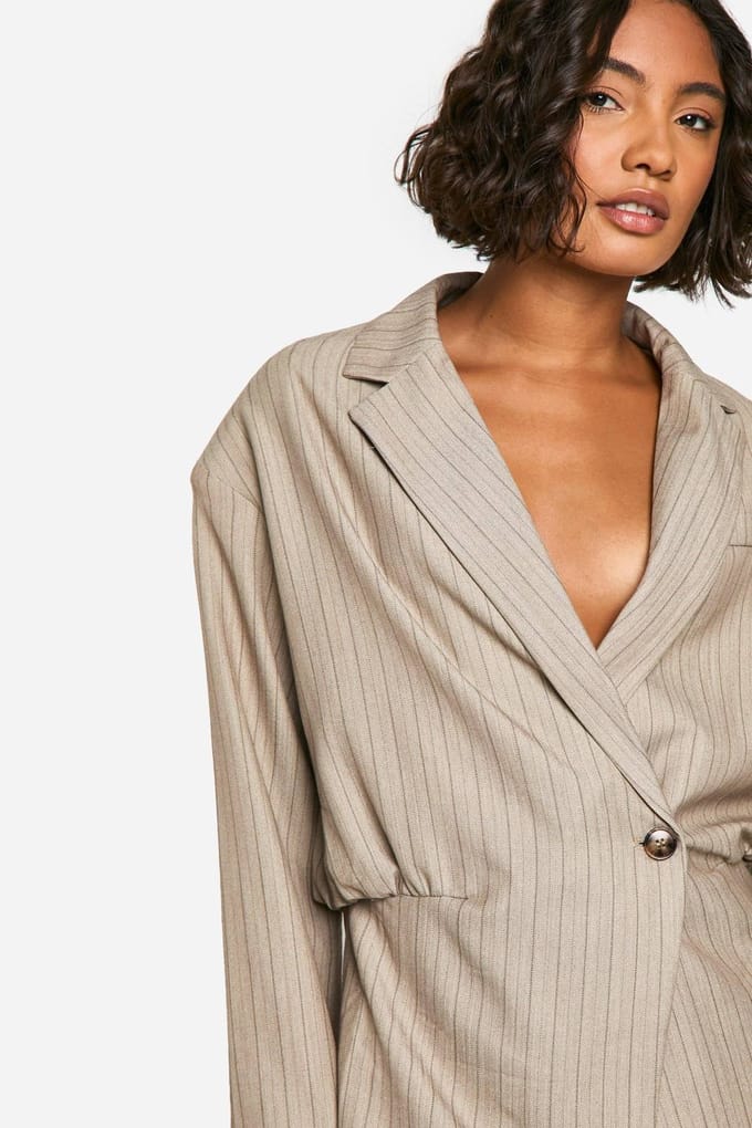 boohoo Dames Lange, getailleerde jas met ingetogen taille | Steen | Maat: 44