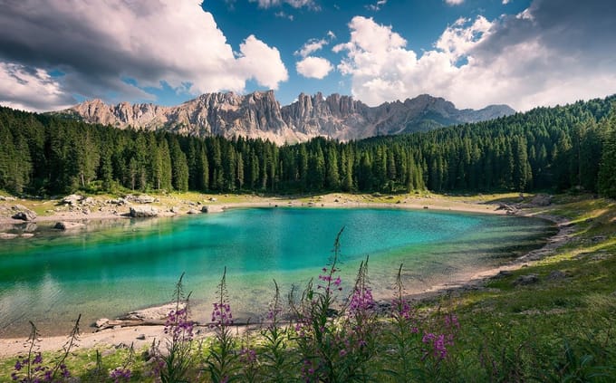 Fotobehang Dolomietenjuwel - Meerkleurig - 2,80m X 450cm
