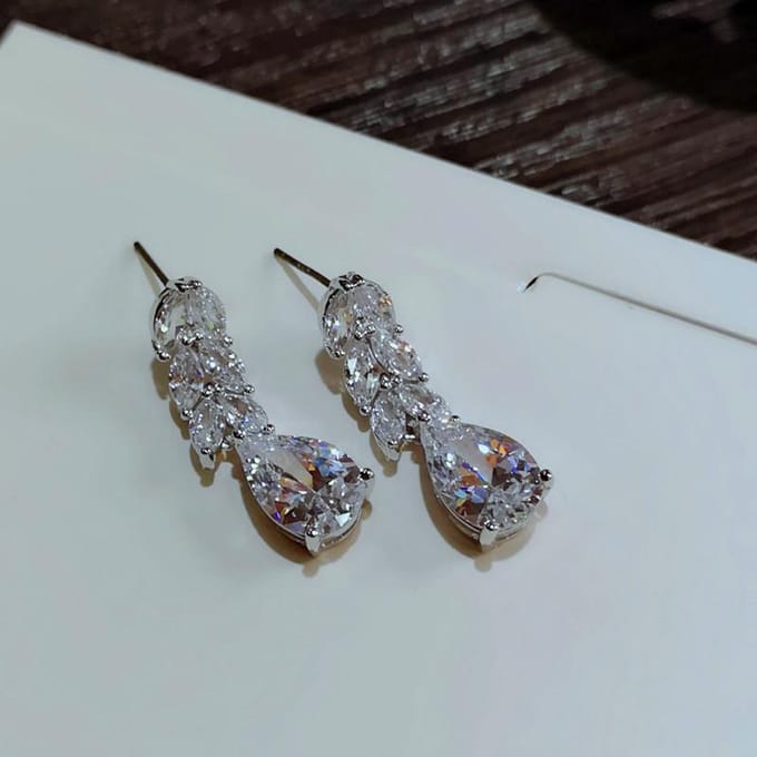 POMOiii Vrouwen Drop Earring Wedding Band Sieraden Leave & Water Drop Shape Earring Zirkoon Nieuwe Mode Bruidsaccessoires