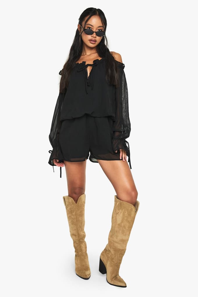 boohoo Dames Chiffon Bardot Playsuit met Verlaagde Taille | Zwart | Maat: 40