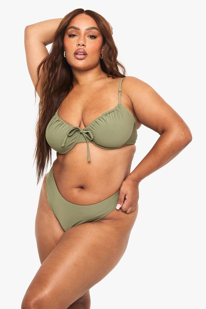 boohoo Dames Plus Swimwear Essentials Hoge Taille Slip | Kaki | Maat: 54