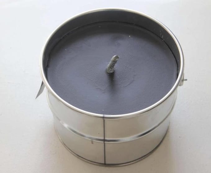 Rustik Lys - buitenkaars in blik - 2,6kg - Zwart