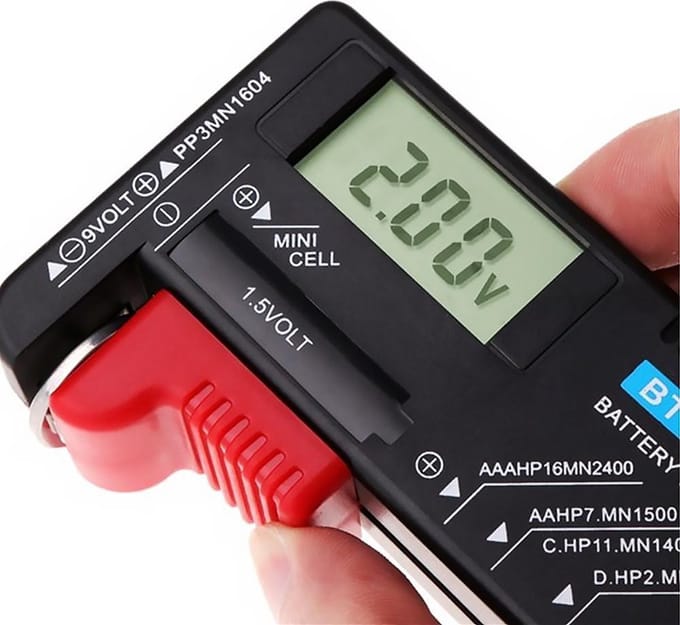RBKU Digitale Batterijtester - Batterij Tester - Met Accu-indicator & LCD Display - Batterijmeter Accutester - Batterijen Tester