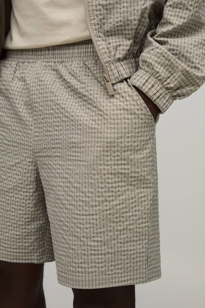 Relaxed Check Grid Nylon Short | Brown | Size Medium