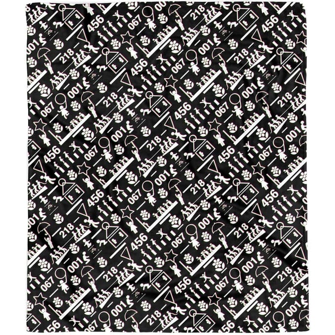 Squid Game Games Glitch Fleece Blanket - M