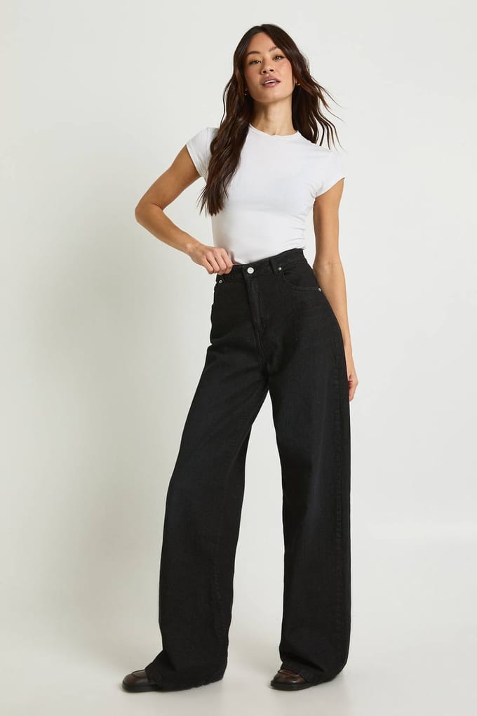 boohoo Dames Lange Basic Jeans met Wijde Pijpen | Zwart | Maat: 10/36L