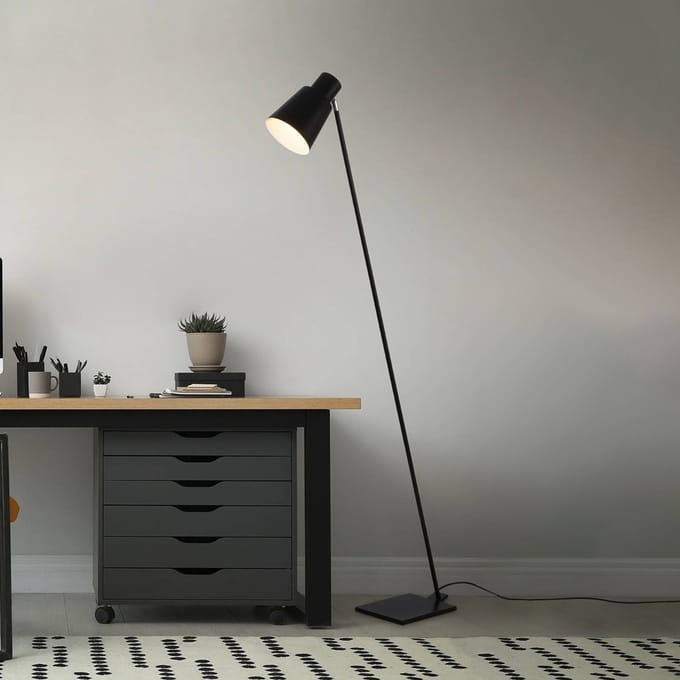 Briloner Vloerlamp Ekko, justeerbaar, E27, zwart