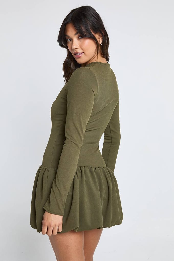 boohoo Dames Geribbelde Puffball mini-jurk | Khaki | Maat: 10