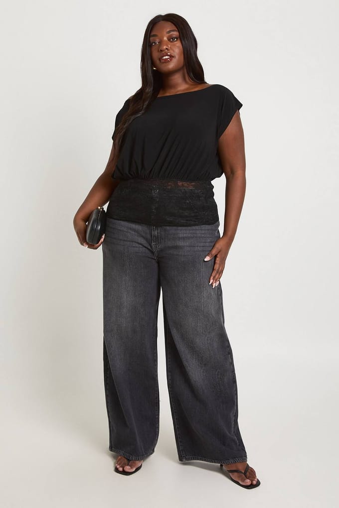 boohoo Dames Plus Off-shoulder Blouson Top Met Kanten Paneel | Zwart | Maat: 44