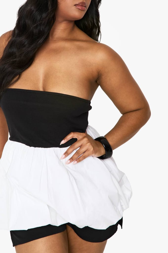 boohoo Dames Plus Stoffenmix Bandeau Puffball Top | White | Maat: 16