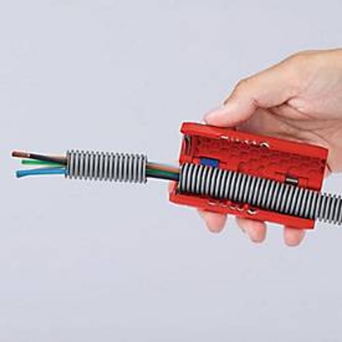 Knipex TwistCut® Snijder voor geribbelde buizen 100 mm - capaciteit 13 - 32 mm - 90 22 02 SB
