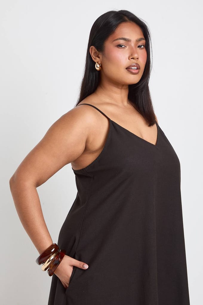 boohoo Dames Plus Linnen Maxi Jurk Met Puntzoom | Zwart | Maat: 44