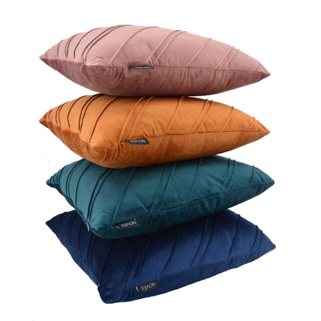 NOVÉE Sierkussen velvet stripe petrol | 45 x 45 cm | velvet / polyester