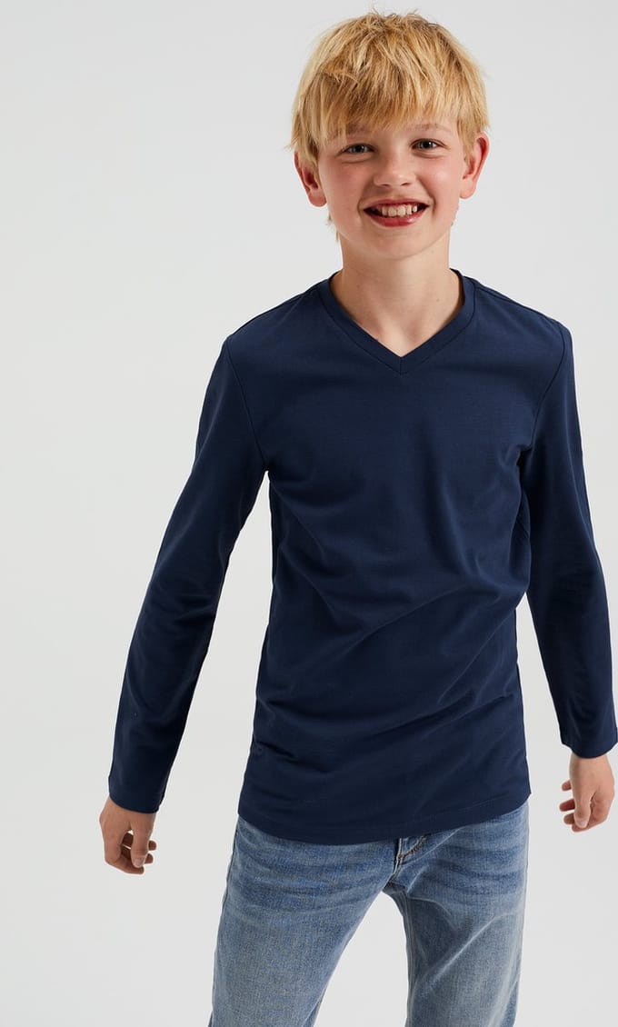 WE Fashion Jongens basic T-shirt met V-hals