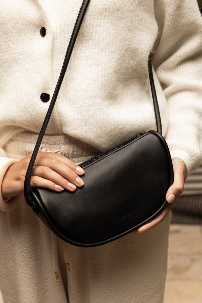 Monk & Anna Mitsu shoulder bag black