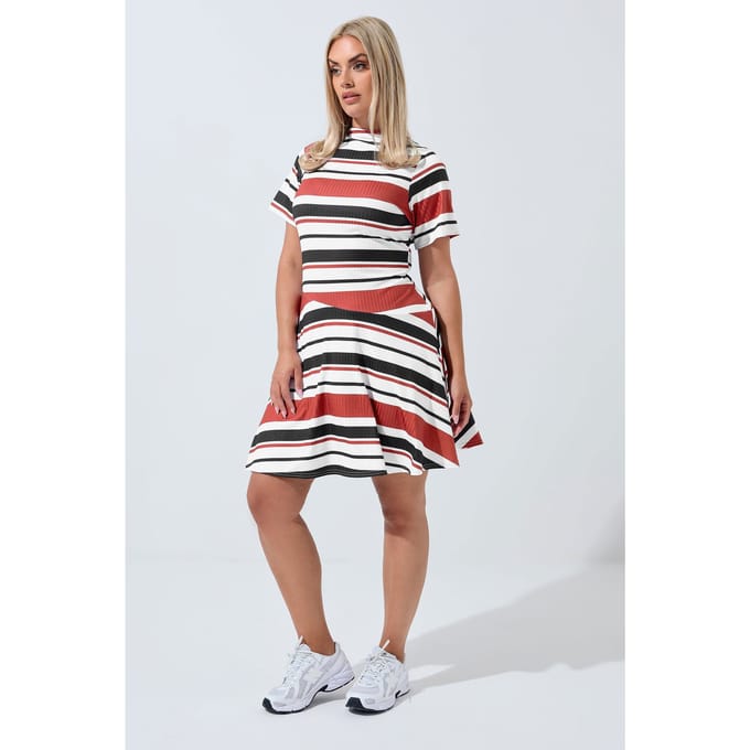 Yours Limited Collection Mini Swingjurk Met Rode En Zwarte Strepensize 44