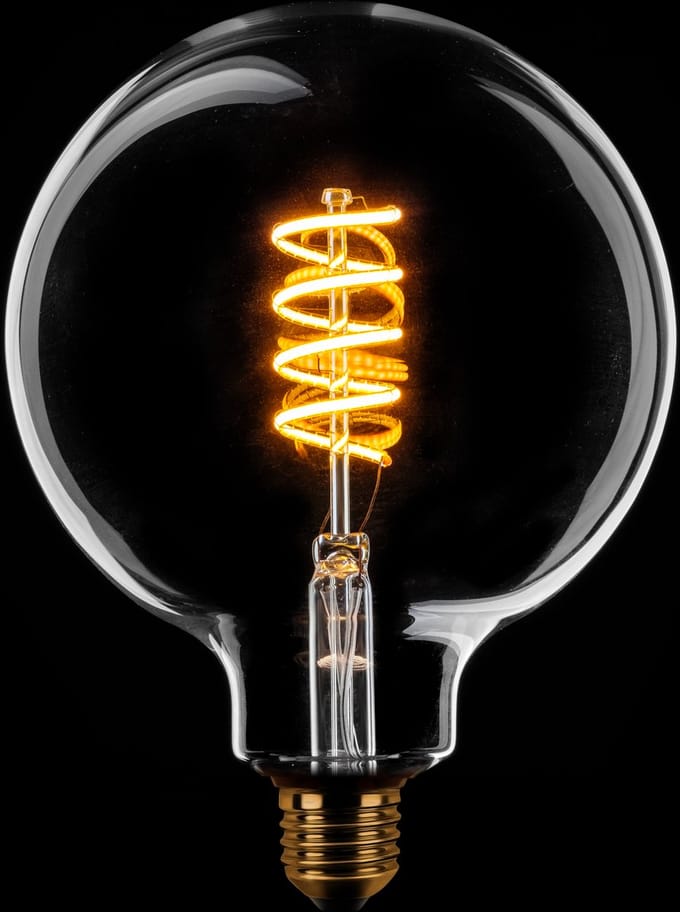 ETH Globe 125mm Filament spiraal LED 7.5w E27 240v 2200K dimbaar helder