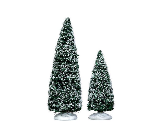 Lemax - Snowy Juniper Tree -  Medium & Small -  Set Of 2 - Kersthuisjes & Kerstdorpen