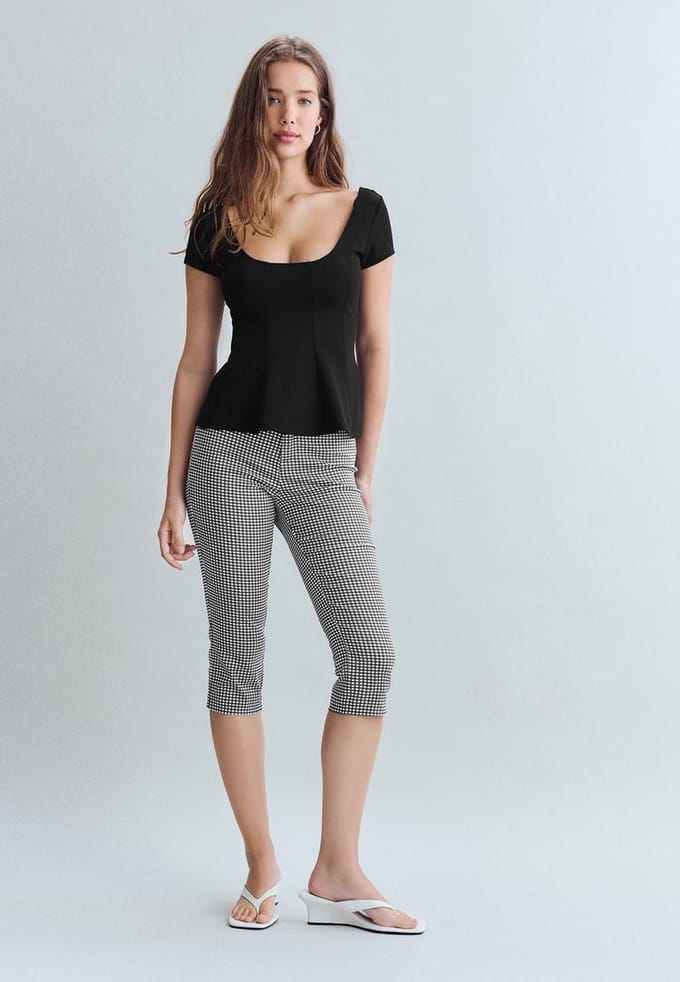Stradivarius Peplumtop met kapmouwtjes  Zwart XS