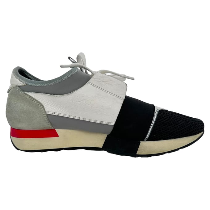 Balenciaga Race Runner sneakers in wit leer en mesh.