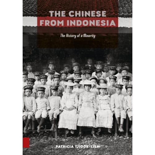 The Chinese From Indonesia - Patricia Tjiook-Liem