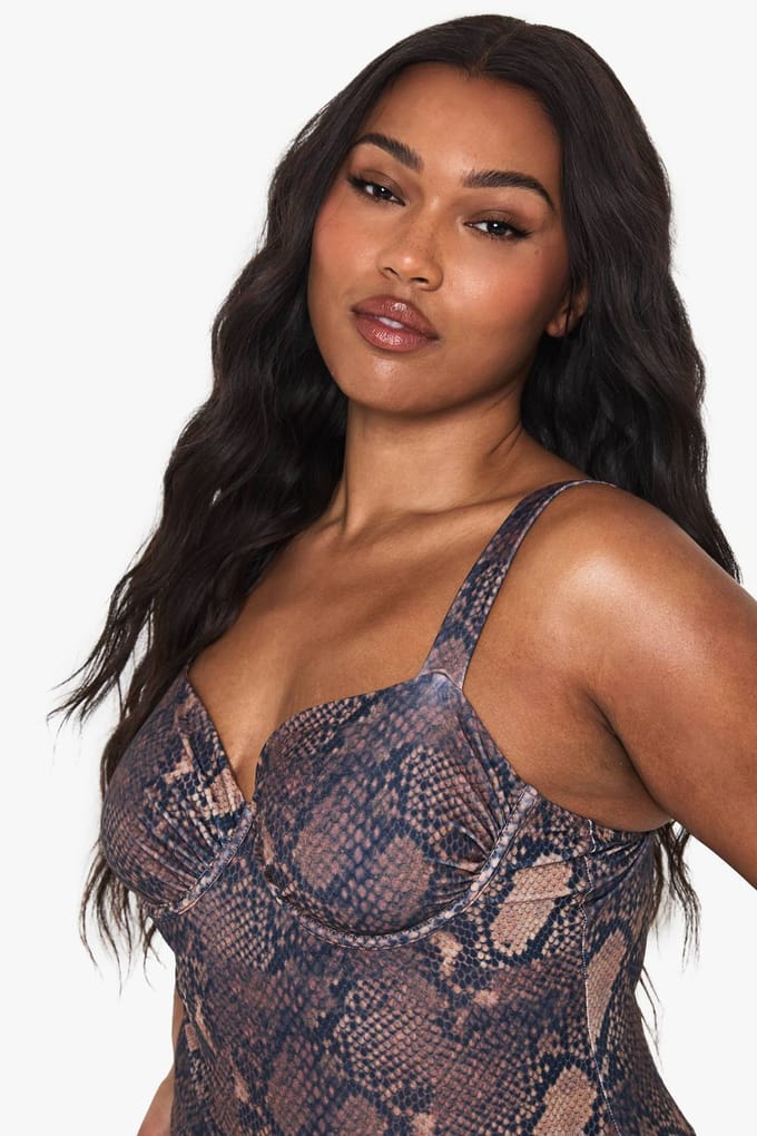 boohoo Dames Plus slangenprint-badpak met beugels | Maat: 50