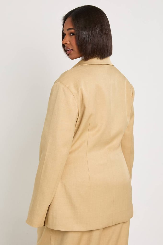 boohoo Dames Plus Blazer met Gerimpelde Taille | Mustard | Maat: 18