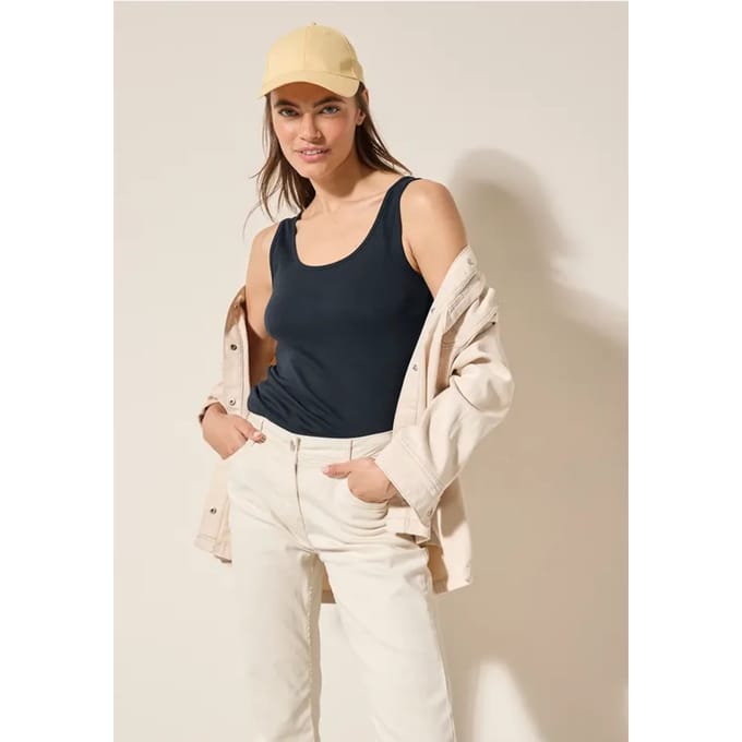 Basis top