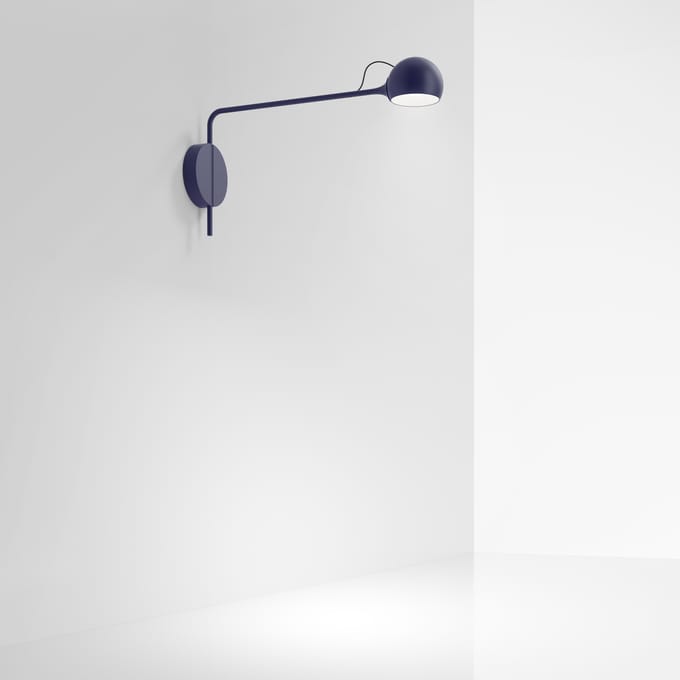 Artemide IXA wandlamp - blauw - met stekker