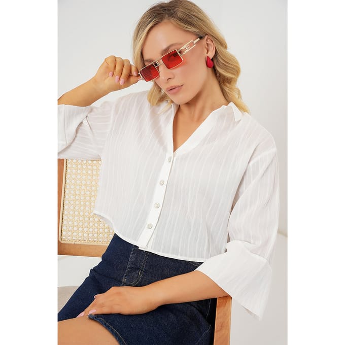 Oversized Gestreepte Cropped Shirt met Knoopsluiting
