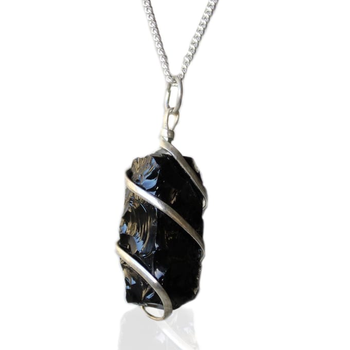 Cascade gewikkelde edelsteen ketting - ruwe zwarte onyx