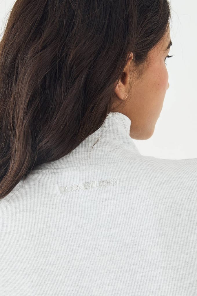 Dames DSGN Studio Doorlopende Rits Geribbelde Top | Ash Grey | Maat: XL
