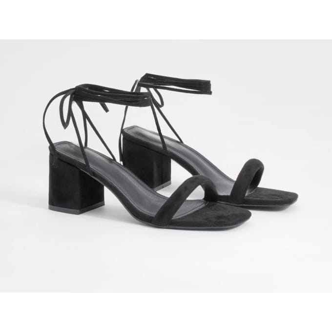 boohoo Dames Lage blokhakken met wrap-up Heels | Black | Maat: 4