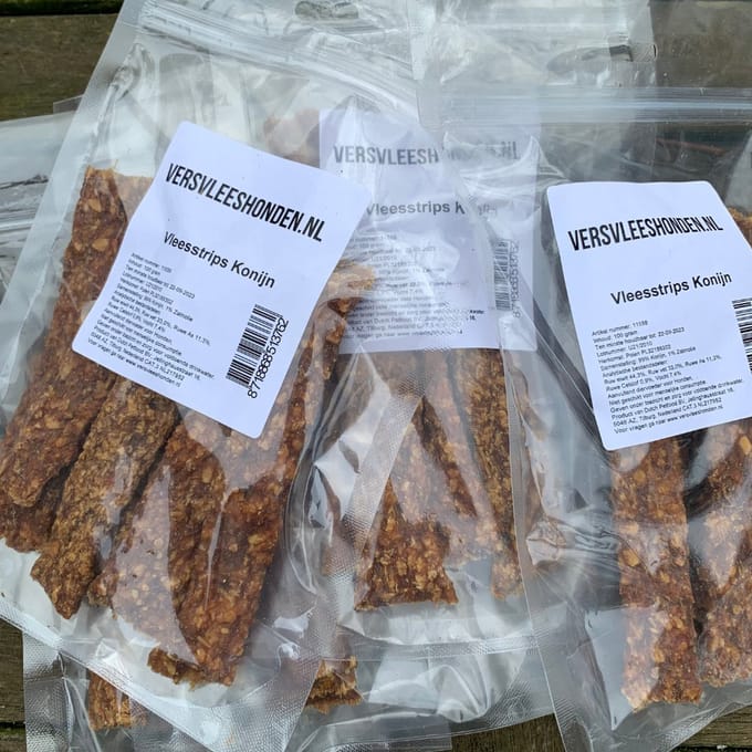 Vleesstrips voor de hond | 3 zakjes van 100 gram | 3 smaken | versvleeshonden