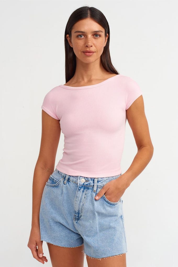 Dames Crop T-Shirt Met Vierkante Hals En Uitsnijding