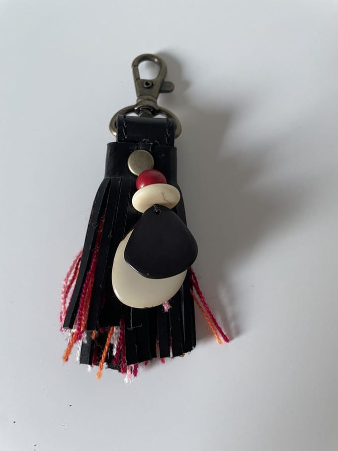 Dogs Love Munay | Hond | Hanger| Zwart 4,5 cm