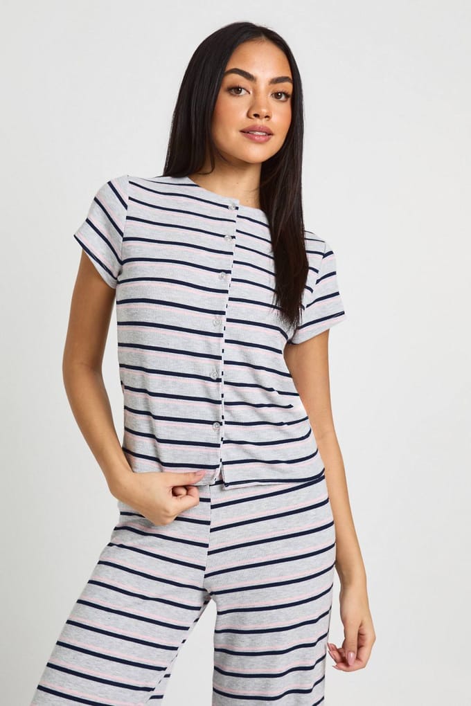 boohoo Dames Gestreepte Geribbelde Knoopsluiting Top Met Korte Mouwen En Broek Set | Grijs | Maat: 40
