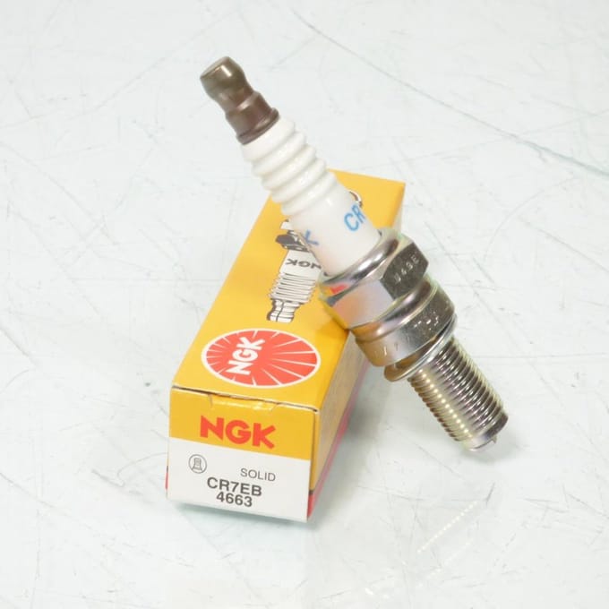 Bougie NGK voor Scooter Derbi 125 Boulevard 4T vanaf 2010 Nieuw