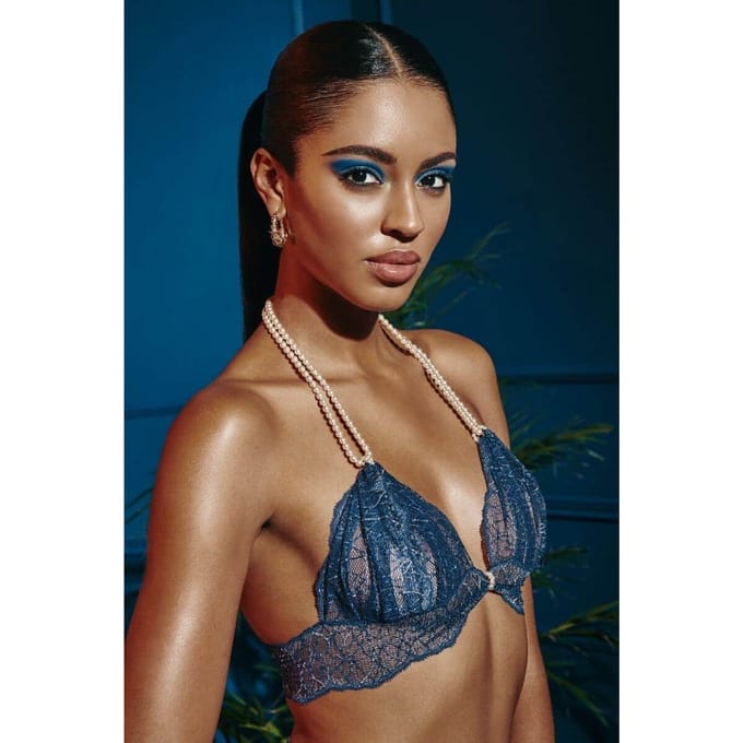 Bracli | Sydney Parel String Set | Blauw 2 | Luxe Lingerie Maat Plus