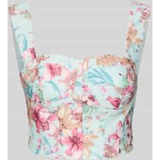 Kort blouseshirt met smokdetails aan de achterkant