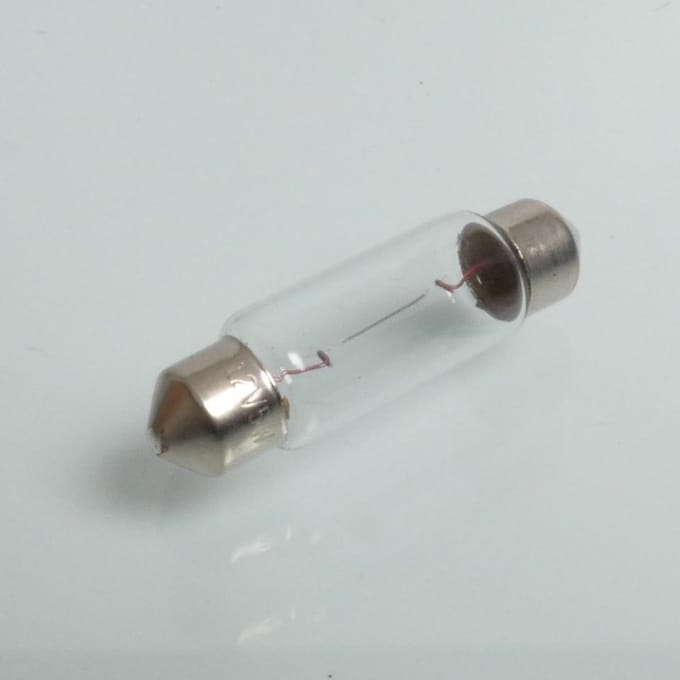 witte gloeilamp 12v 5w type shuttle t11x39 rms voor motorfiets auto per stuk nieuw