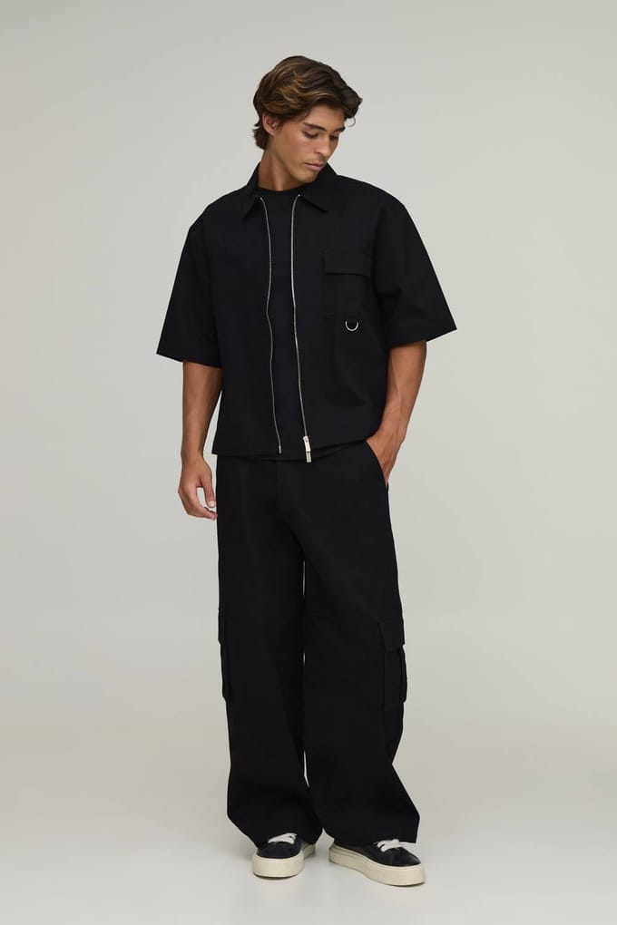 Oversized Overshirt Met Korte Mouwen & Wijde Cargo Broek Set | Black | Size Medium