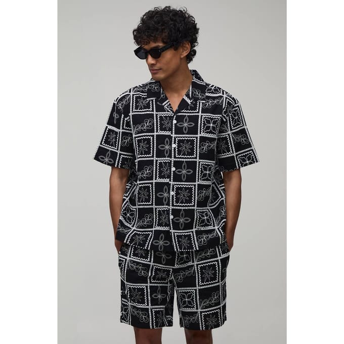 Geborduurd Tegelpatroon Oversized Shirt & Relaxed Short Set | Black | Size Medium