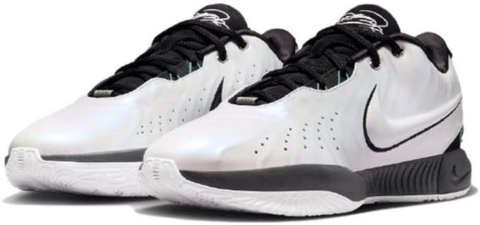 Nike - Lebron XXI - Sportschoenen - Wit/Zwart - Maat 36