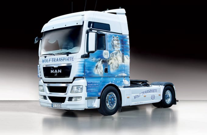 Italeri Modelbouwpakket Vrachtwagens - 3921 MAN TGX XXL -Wolf Transporte- Plastic - 1:24 - Modelbouw